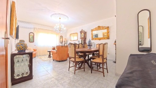Apartamento T3 à venda no Beco da Manjerona