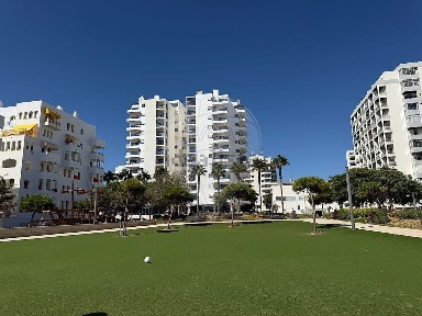 Apartamento T1 à venda na Avenida Francisco Sá Carneiro