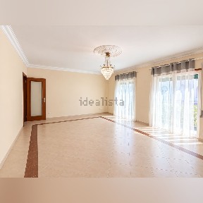 Apartamento T2 à venda na Rua Gaibeu