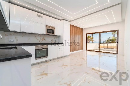 Apartamento T3 à venda na Avenida Infante de Sagres