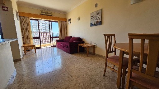Apartamento T1 à venda na Rua Agosto Azul