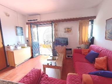 Apartamento T1 à venda na Rua do Sol