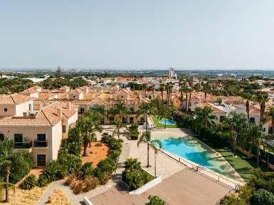 Apartamento T3 à venda na Rua Pires Laranjeira