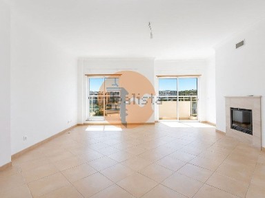 Apartamento T3 à venda no Centro Histórico Este de Loulé