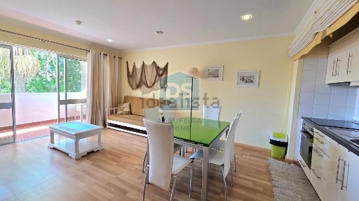 Apartamento T1 à venda na Praceta Jaime Cortesão, 1