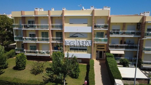 Apartamento T2 à venda na Dourada - Má Partilha