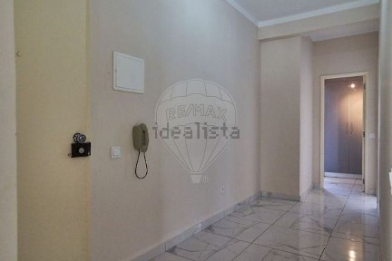 Apartamento T2 à venda na Rua General Humberto Delgado