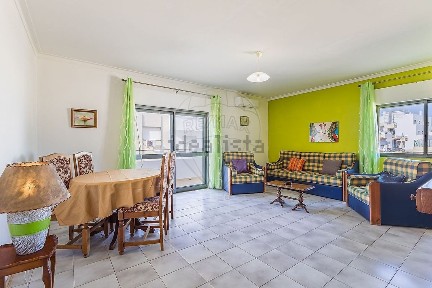 Apartamento T2 à venda na Rua do Forno
