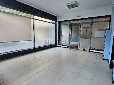 Arrendamento de espaço comercial na Rua doutor antónio de sousa oliveira s/n