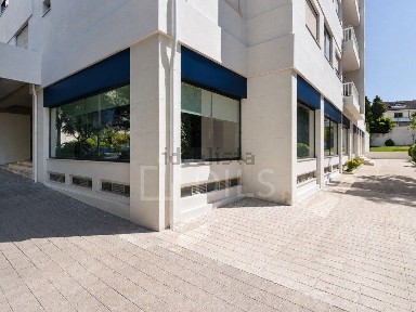 Arrendamento de escritório na Rua José Gomes Ferreira