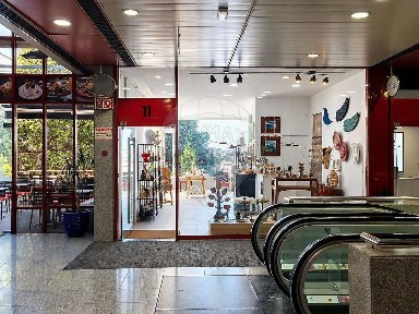 Arrendamento de espaço comercial na Rua da Boa Hora