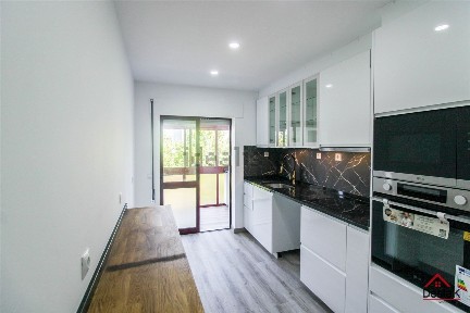 Apartamento T3 à venda em Abraveses