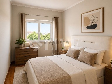Apartamento T3 à venda na Rua Conselheiro Afonso de Melo