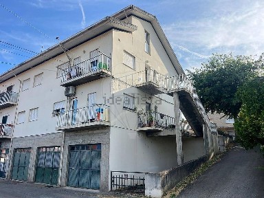 Apartamento T2 à venda em Trevões