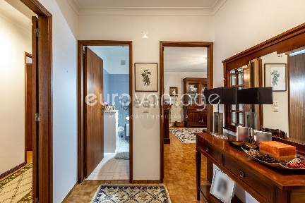Apartamento T3 à venda na Praceta João Pereira, 107