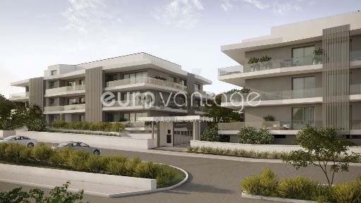 Apartamento T3 à venda em Parceiros e Azoia