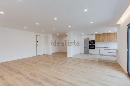 Apartamento T3 à venda na Rua do Pinhal, 22