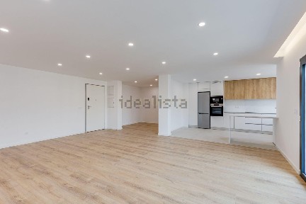 Apartamento T3 à venda na Rua do Pinhal, 22