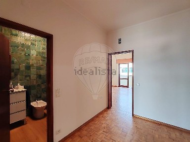 Arrendamento de apartamento T4 na Avenida Monsenhor Celso Tavares da Silva