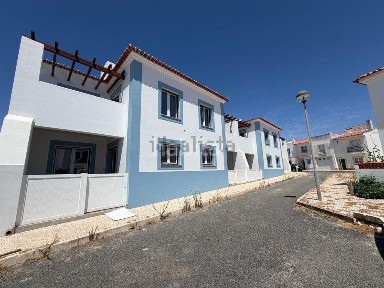 Porto Covo, Rua Carlos Tê, 166
