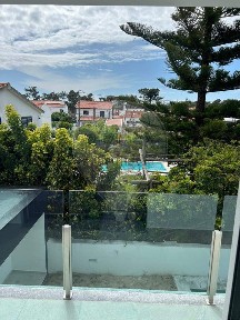 Moradia independente à venda na Travessa Pinheiro Chagas