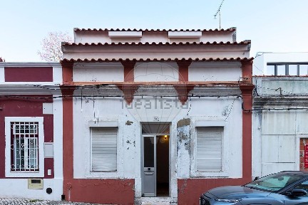 Moradia independente à venda na Rua Clube Recreativo da Palhavã
