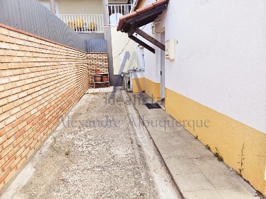 Castelo (Sesimbra), Cotovia - Quintinha - Venda Nova, Rua Garcia de Resende