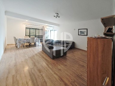 Arrendamento de apartamento T3 na Avenida dos Redondos, 44