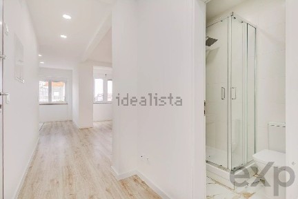 Arrendamento de apartamento T2 na Avenida Jaime Cortesão