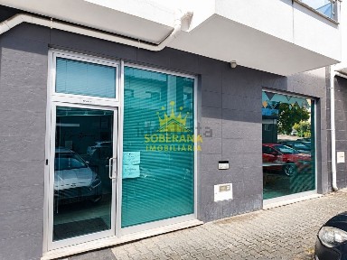 Arrendamento de espaço comercial em Casal dos Matos