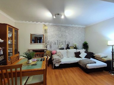 Apartamento T2 à venda na Rua das Encruzilhadas