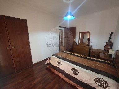 Apartamento T2 à venda na Praceta Luís de Camões