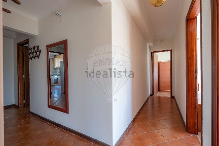 Apartamento T4 à venda na Avenida Fernão de Magalhães