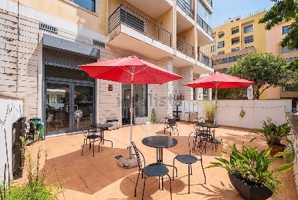 Espaço comercial à venda na Avenida Fernando Valle