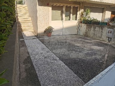 Arrendamento de moradia independente em Azurém