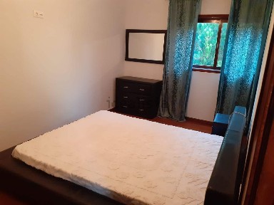 Arrendamento de moradia geminada em R. da Colónia 4740-032 Apúlia