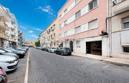 Espaço comercial à venda na Rua Acácio de Paiva