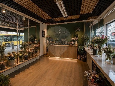 Espaço comercial à venda na Rua Elias Garcia