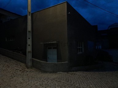 Armazém à venda em Santa Comba de Vilariça
