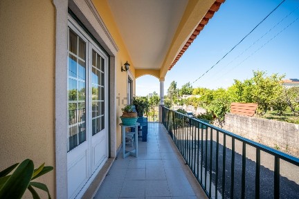 Casais e Alviobeira, Estrada Giesteira, 85
