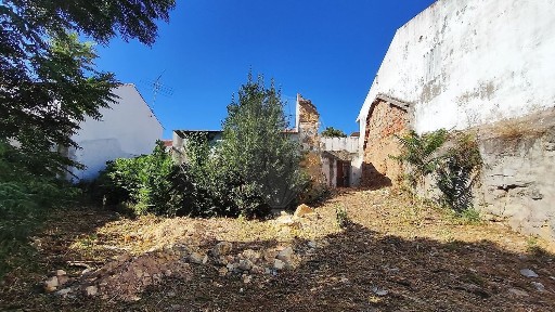 Moradia independente à venda em São Pedro - Lapas - Ribeira Branca