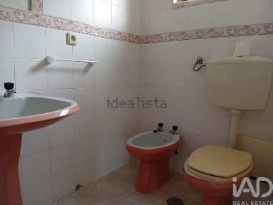 Moradia independente à venda em Tomar e Santa Maria dos Olivais
