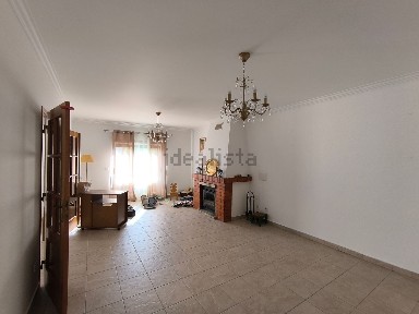 Moradia geminada à venda em São Vicente - São João - Alferrarede