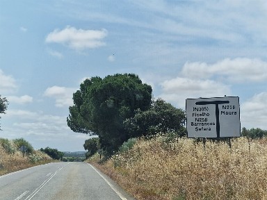Armazém à venda em Safara