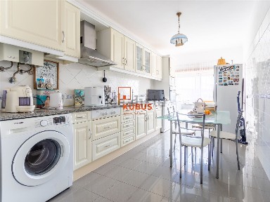 Apartamento T3 à venda em Alcanena