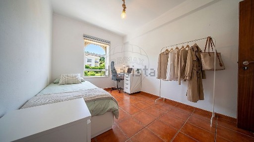 Apartamento T3 à venda na Praceta Professor Doutor Francisco da Luz Rebelo Gonçalves
