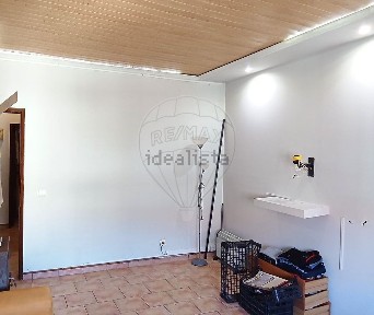 Apartamento T2 à venda na Rua Projectada