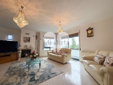 Apartamento T3 à venda na Rua Doutor José Marques, 9
