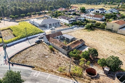 Quinta à venda na Rua da Lagoa Cova