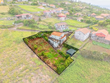 Casa ou moradia à venda em Achadas da Cruz